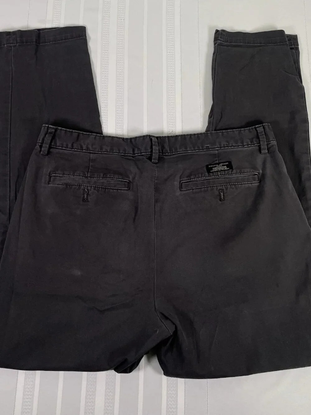 Banana Republic Athletic Fit Chino Pants Mens 33x32 Gray Slim Taper Stretch